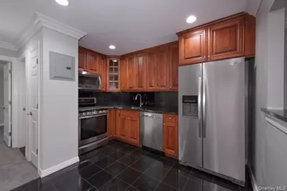 17 Quentin Place #1703B, Coram, NY 11727 - Photo 2