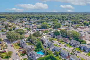 203 N Manhattan Ave, Massapequa, NY 11758 - Photo 10