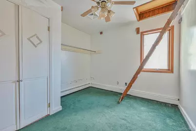 203 N Manhattan Avenue, Massapequa, NY 11758 - Photo 26