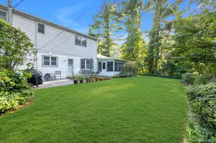 36 Somerset Dr S, Great Neck, NY 11020 - Photo 28