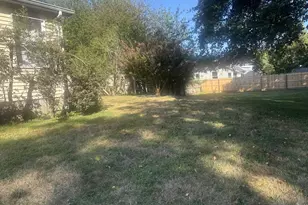 77 Diana Dr, Mastic Beach, NY 11951 - Photo 16