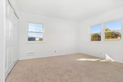 270 Pembrook Drive, Yonkers, NY 10710 - Photo 16