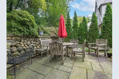 6 4th Road, Great Neck, NY 11021 - Photo 22