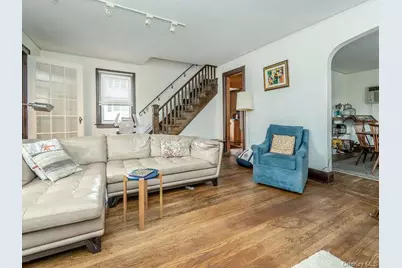 6 4th Road, Great Neck, NY 11021 - Photo 8