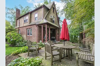 6 4th Road, Great Neck, NY 11021 - Photo 24