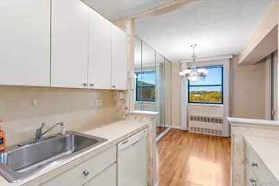 84-09 155th Avenue #5C, Howard Beach, NY 11414 - Photo 8