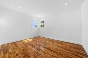 9 Grayston St, Westbury, NY 11590 - Photo 16
