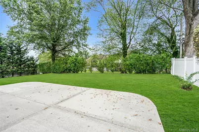 34 Julliard Drive, Plainview, NY 11803 - Photo 22