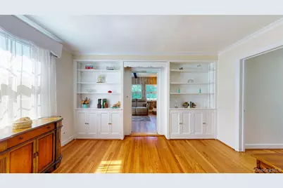32 Biltmore Avenue, Yonkers, NY 10710 - Photo 8