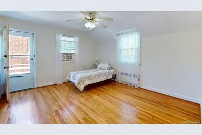 32 Biltmore Avenue, Yonkers, NY 10710 - Photo 30