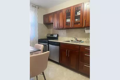 139-15 83rd Avenue #407, Briarwood, NY 11435 - Photo 4