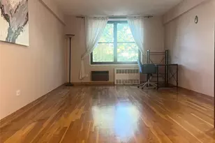 139-15 83rd Ave, Briarwood, NY 11435 - Photo 2