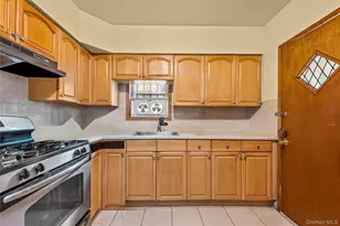 85-06 79th St, Woodhaven, NY 11421 - Photo 16