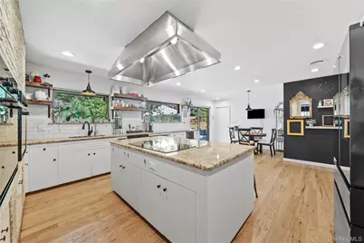 55 Rolling Hill Lane, Old Westbury, NY 11568 - Photo 18