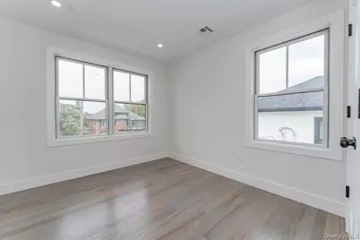 917 Greenfield Road, Woodmere, NY 11598 - Photo 26