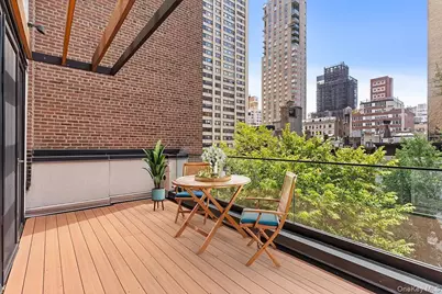 135 E 38th Street, New York, NY 10016 - Photo 24