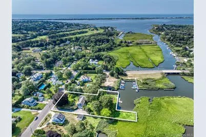 3 Bishop Avenue, Westhampton, NY 11977 - Photo 2