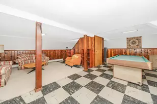 558 N Hawthorne St, Massapequa, NY 11758 - Photo 14