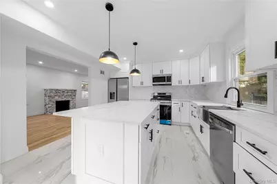 244 Brown Avenue, Hempstead, NY 11550 - Photo 8