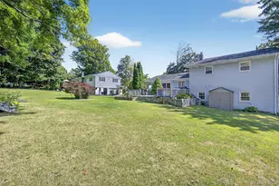 24 Fairview Rd, Mahopac, NY 10541 - Photo 8