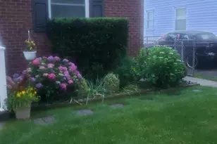 146-15 243rd St, Rosedale, NY 11422 - Photo 2