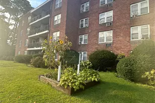 250 W Merrick Rd, Freeport, NY 11520 - Photo 20