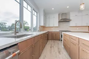 909 Greenfield Rd, Woodmere, NY 11598 - Photo 10