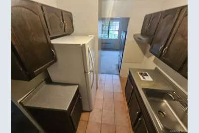 424 Carpenter Avenue #11, Newburgh, NY 12550 - Photo 22