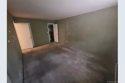424 Carpenter Avenue #11, Newburgh, NY 12550 - Photo 24