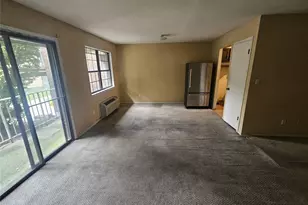 424 Carpenter Ave, Newburgh, NY 12550 - Photo 16