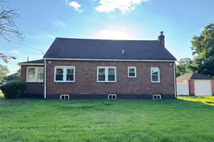 111 Central Ave, Deer Park, NY 11729 - Photo 26