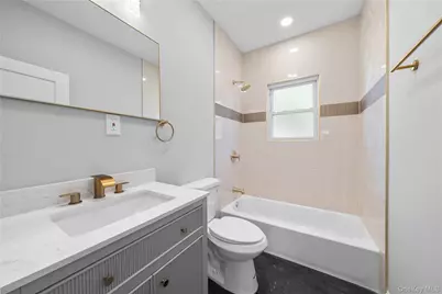 111 Central Avenue, Deer Park, NY 11729 - Photo 10