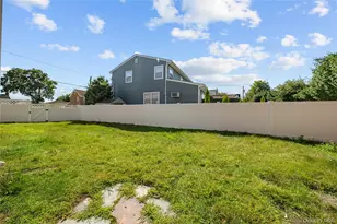 111 Central Ave, Deer Park, NY 11729 - Photo 32