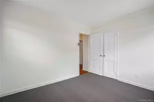 90-55 Shore Pkwy, Howard Beach, NY 11414 - Photo 14