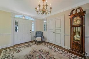 34 Bay Crest Dr, Huntington, NY 11743 - Photo 8