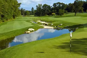 18 Stone Bridge Rd, Purchase, NY 10577 - Photo 8