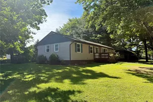 11 Cambridge Dr, Red Hook, NY 12571 - Photo 2