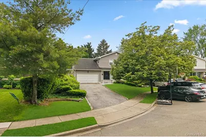 1127 Fordham Lane, Woodmere, NY 11598 - Photo 2