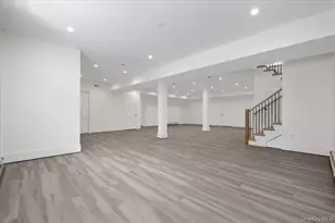 8 Dell Rd, Scarsdale, NY 10583 - Photo 32