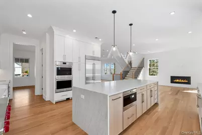 8 Dell Road, Scarsdale, NY 10583 - Photo 12