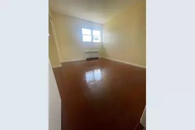 412 37th Street #1 Family, Lindenhurst, NY 11757 - Photo 6