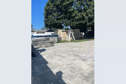 412 37th Street #1 Family, Lindenhurst, NY 11757 - Photo 14