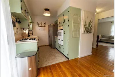3 Sussex Court #415, Suffern, NY 10901 - Photo 8