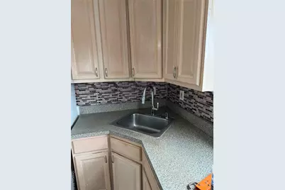 11924 199th Street, Saint Albans, NY 11412 - Photo 6