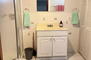 77-42 74th St, Glendale, NY 11385 - Photo 36