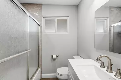 16 Blackman Street, Smithtown, NY 11787 - Photo 18