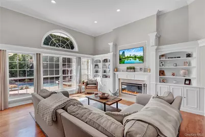 14 Daremy Lane, East Setauket, NY 11733 - Photo 8