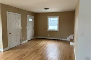 65 Jefferson Pl, Massapequa, NY 11758 - Photo 4