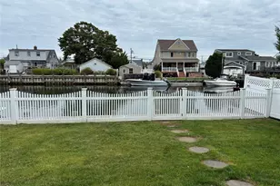 65 Jefferson Pl, Massapequa, NY 11758 - Photo 14