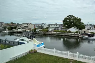 65 Jefferson Pl, Massapequa, NY 11758 - Photo 16